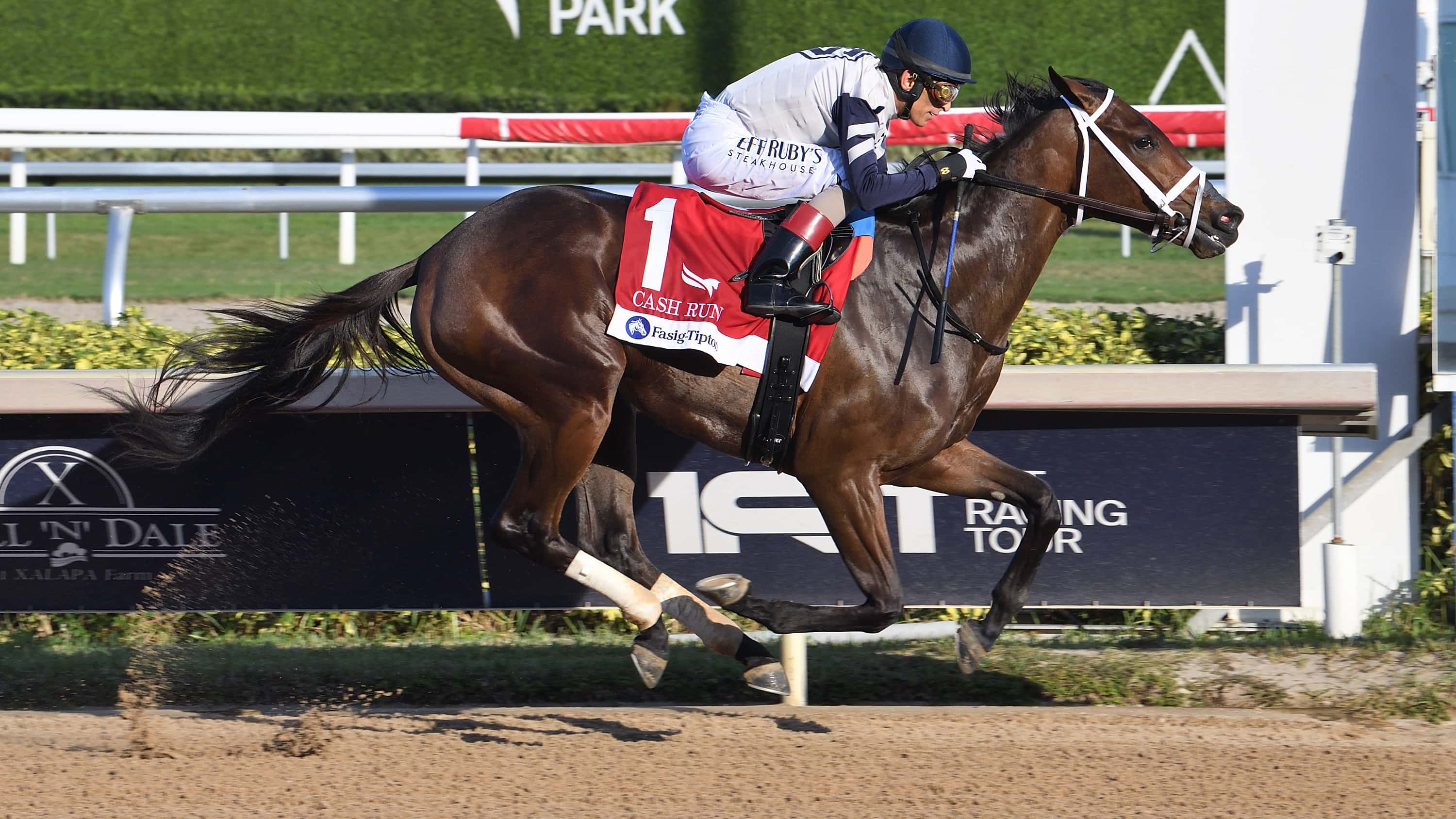 Five G Makes Huge Return to Dirt in $165,000 Cash Run